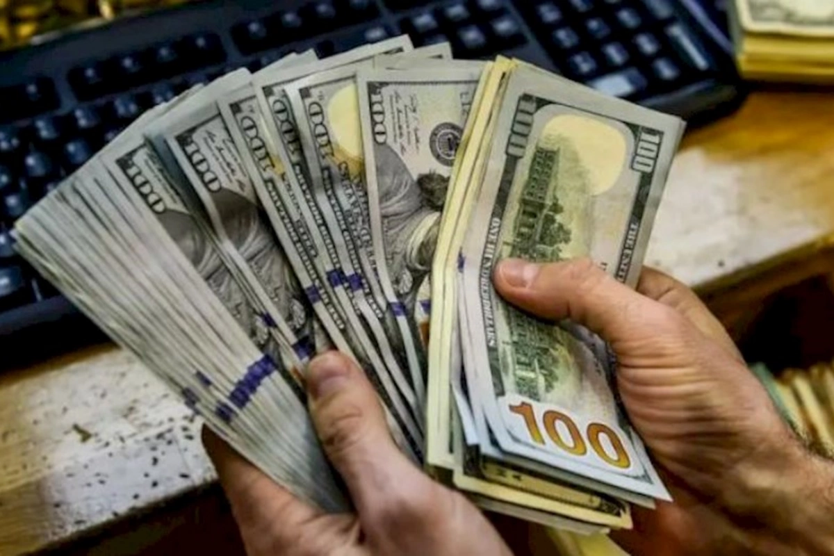 Dolları olanların DİQQƏTİNƏ