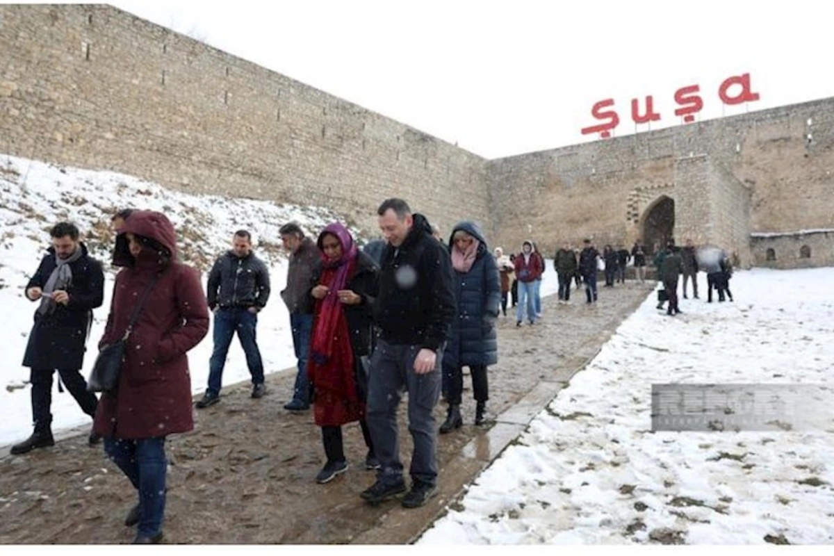 İslamofobiya ilə mübarizə üzrə beynəlxalq konfransın iştirakçıları Şuşa qalasında olublar — YENİLƏNİB