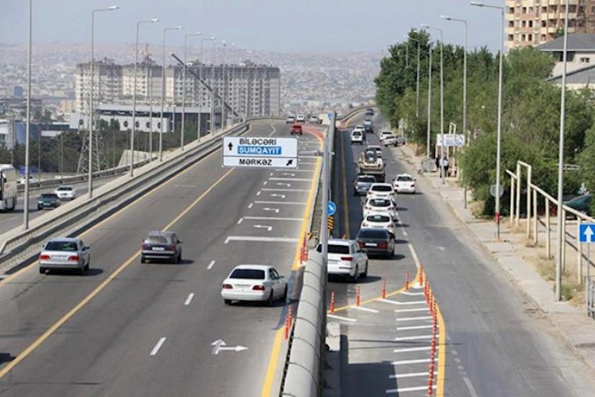 Bakı-Sumqayıt yolunun 2-3 mərtəbəli olması təklif edilir