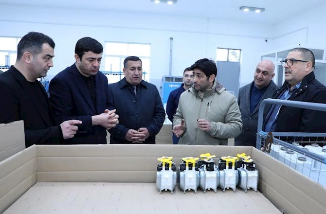 Azəriqaz İB yanında İctimai Şura sədri və üzvləri Gəncə Cihazqayırma Zavodunda — FOTOLAR