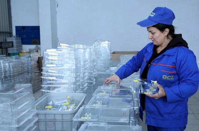 Azəriqaz İB yanında İctimai Şura sədri və üzvləri Gəncə Cihazqayırma Zavodunda — FOTOLAR