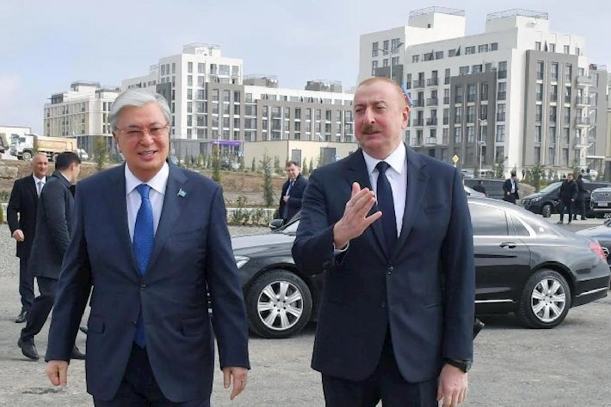 Tokayev Füzuli şəhərinin Baş planı ilə tanış oldu — FOTOLAR (YENİLƏNİB)