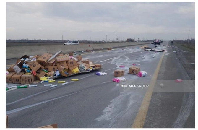 Bakı-Qazax yolunda qəza: Yol bağlandı — FOTOLAR