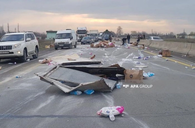Bakı-Qazax yolunda qəza: Yol bağlandı — FOTOLAR