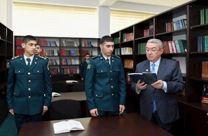 Misir Mərdanov DSX Xüsusi Məktəbinin qonağı olub — VİDEO/FOTO Misir Mərdanov DSX Xüsusi Məktəbinin qonağı olub — VİDEO/FOTO