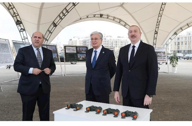 Tokayev Füzuli şəhərinin Baş planı ilə tanış oldu — FOTOLAR (YENİLƏNİB)