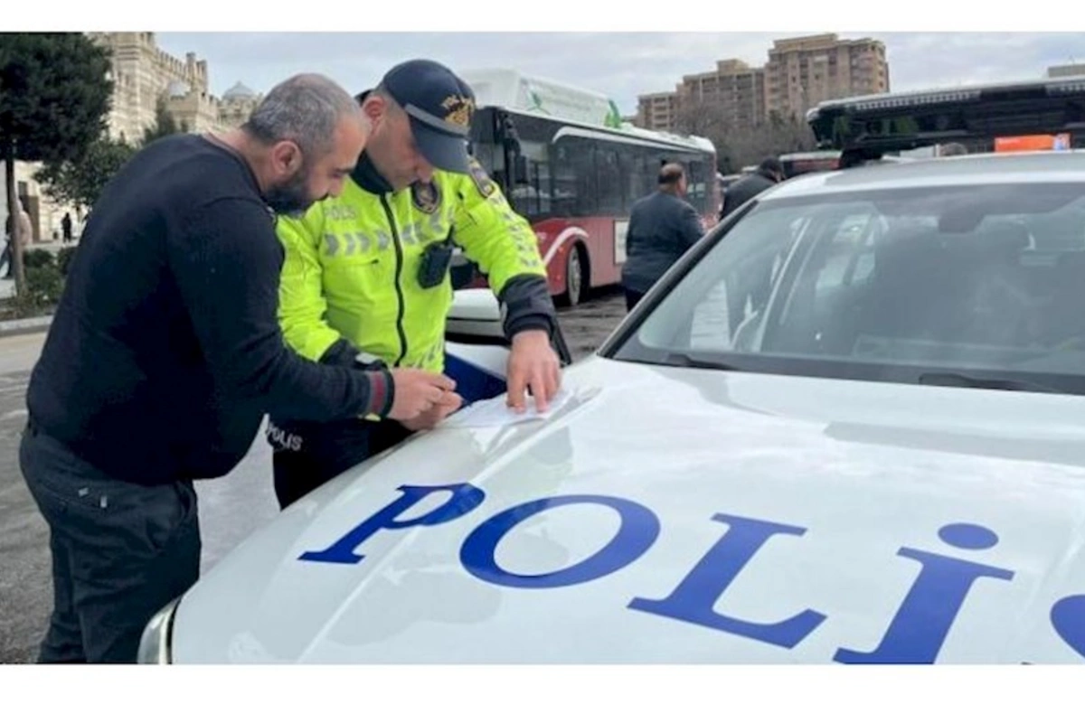 Polis bu ərazidə maşın saxlayan sürücüləri cərimə edir — 80 AZN...