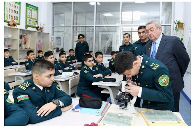Misir Mərdanov DSX Xüsusi Məktəbinin qonağı olub — VİDEO/FOTO Misir Mərdanov DSX Xüsusi Məktəbinin qonağı olub — VİDEO/FOTO