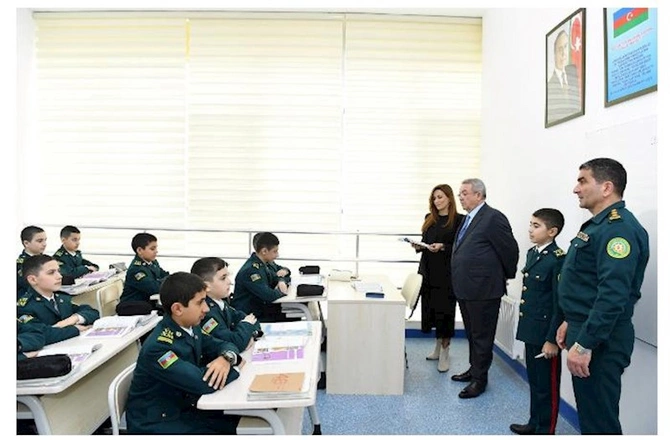 Misir Mərdanov DSX Xüsusi Məktəbinin qonağı olub — VİDEO/FOTO Misir Mərdanov DSX Xüsusi Məktəbinin qonağı olub — VİDEO/FOTO