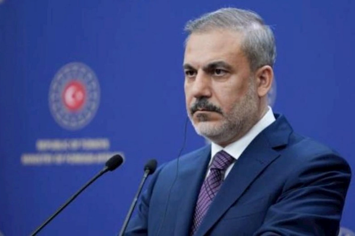 Hakan Fidan hollandiyalı həmkarı ilə DANIŞDI