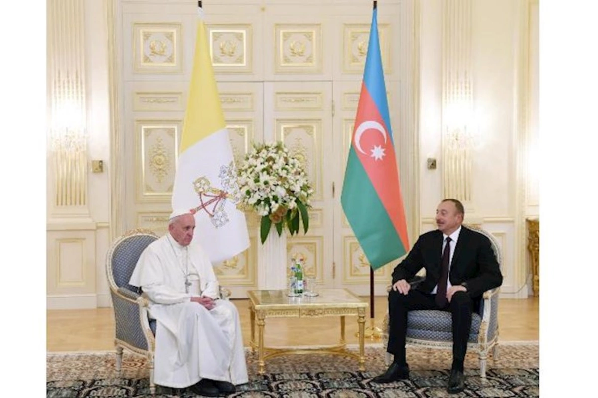 İlham Əliyev Roma Papasını təbrik etdi