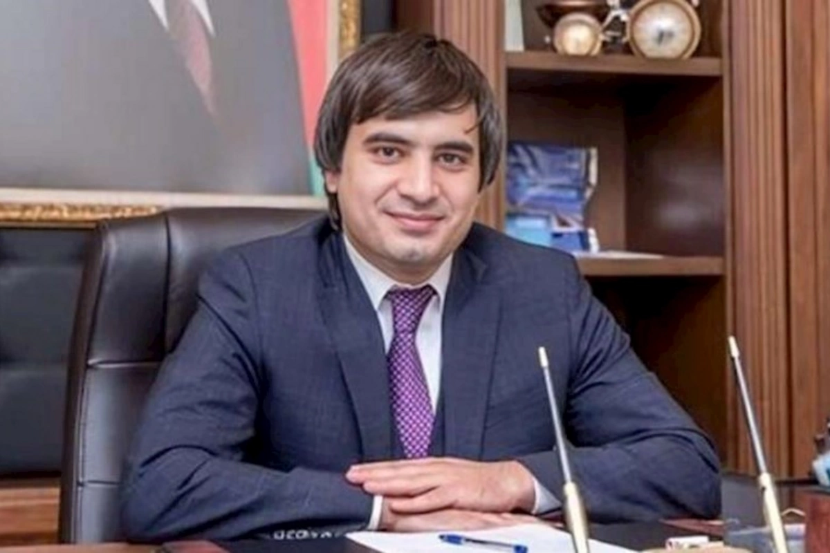 Sabir Rüstəmxanlının oğlu rəsmən boşandı — FOTOLAR
