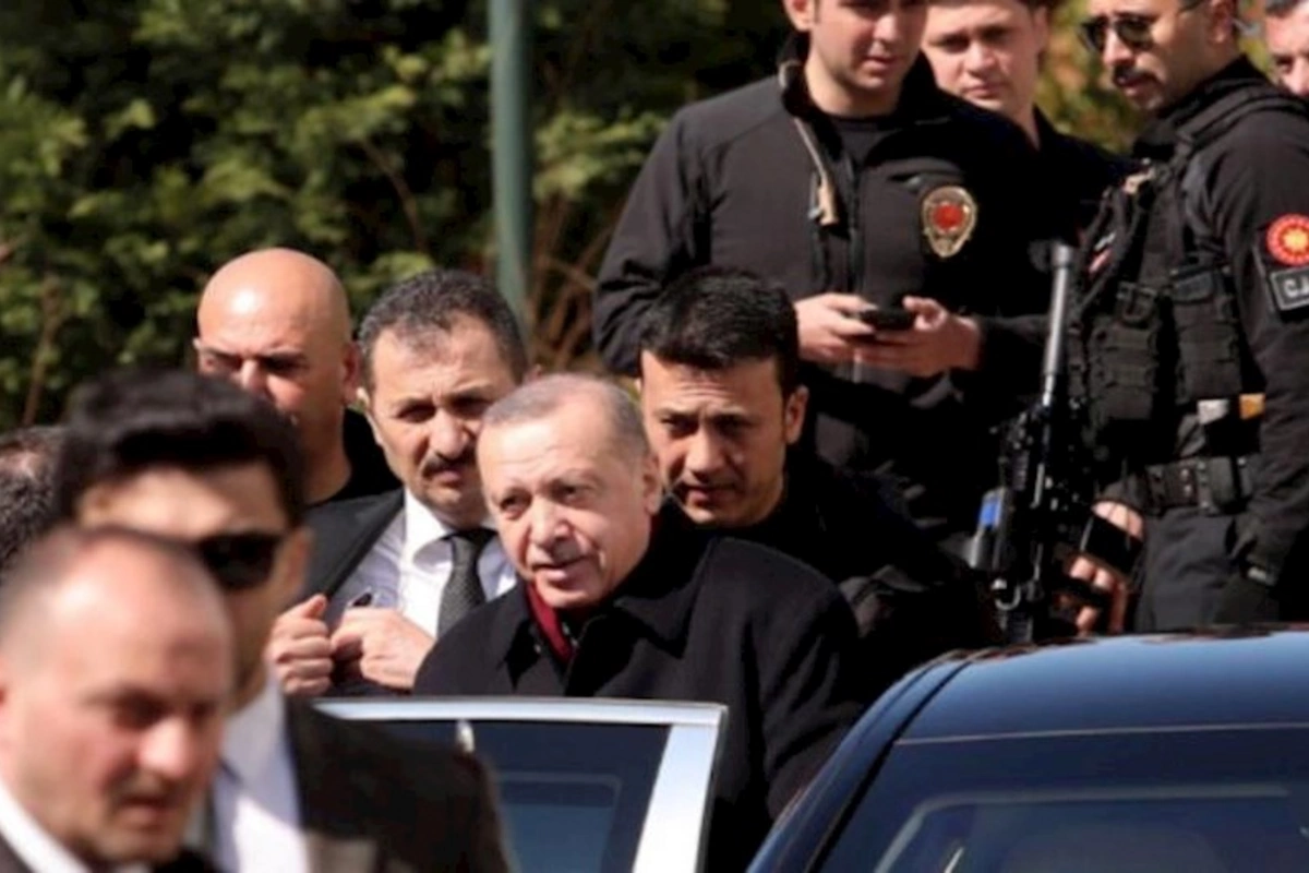 Ərdoğanın mühafizəçiləri avtomobil qəzasına düşdü