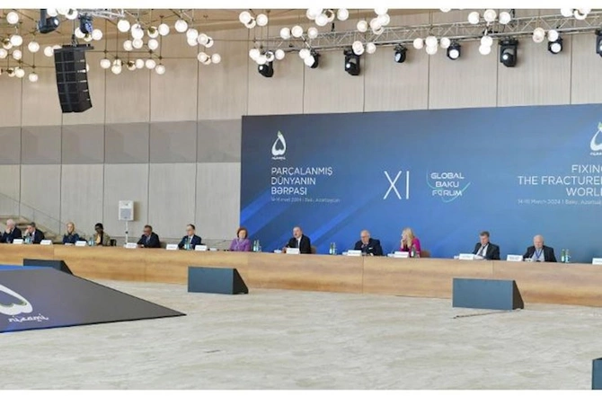 Prezident XI Qlobal Bakı Forumunda iştirak etdi — FOTOLAR (YENİLƏNİB)