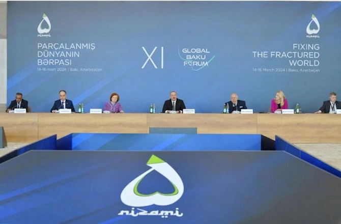 Prezident XI Qlobal Bakı Forumunda iştirak etdi — FOTOLAR (YENİLƏNİB)