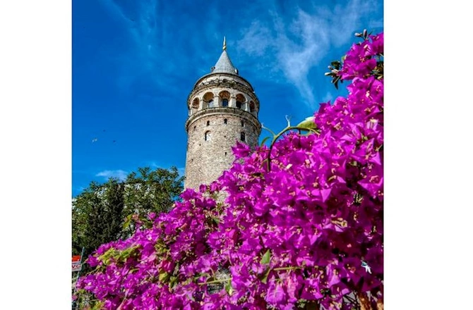 İstanbulda baharın rənglərindən zövq alın İstanbulda baharın rənglərindən zövq alın