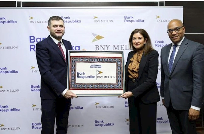 Bank Respublika və Bank of New York Mellon rəhbərliyi arasında görüş keçirildi — FOTOLAR