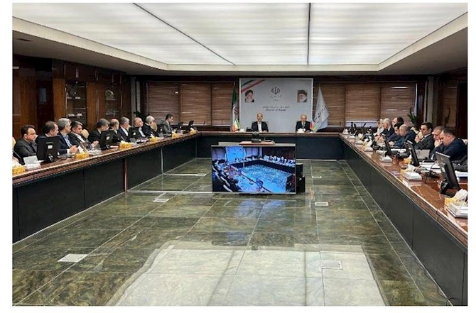 Azərbaycan və İran Xudafərin körpülərinin bərpasını müzakirə etdi