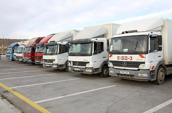 AHİK 4200 ailəyə bayram sovqatı göndərdi — FOTOLAR