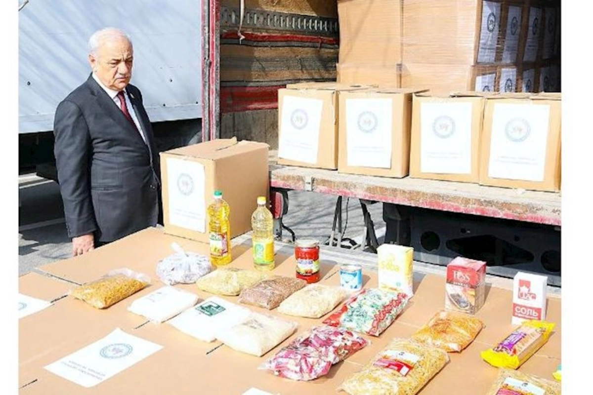 AHİK 4200 ailəyə bayram sovqatı göndərdi — FOTOLAR