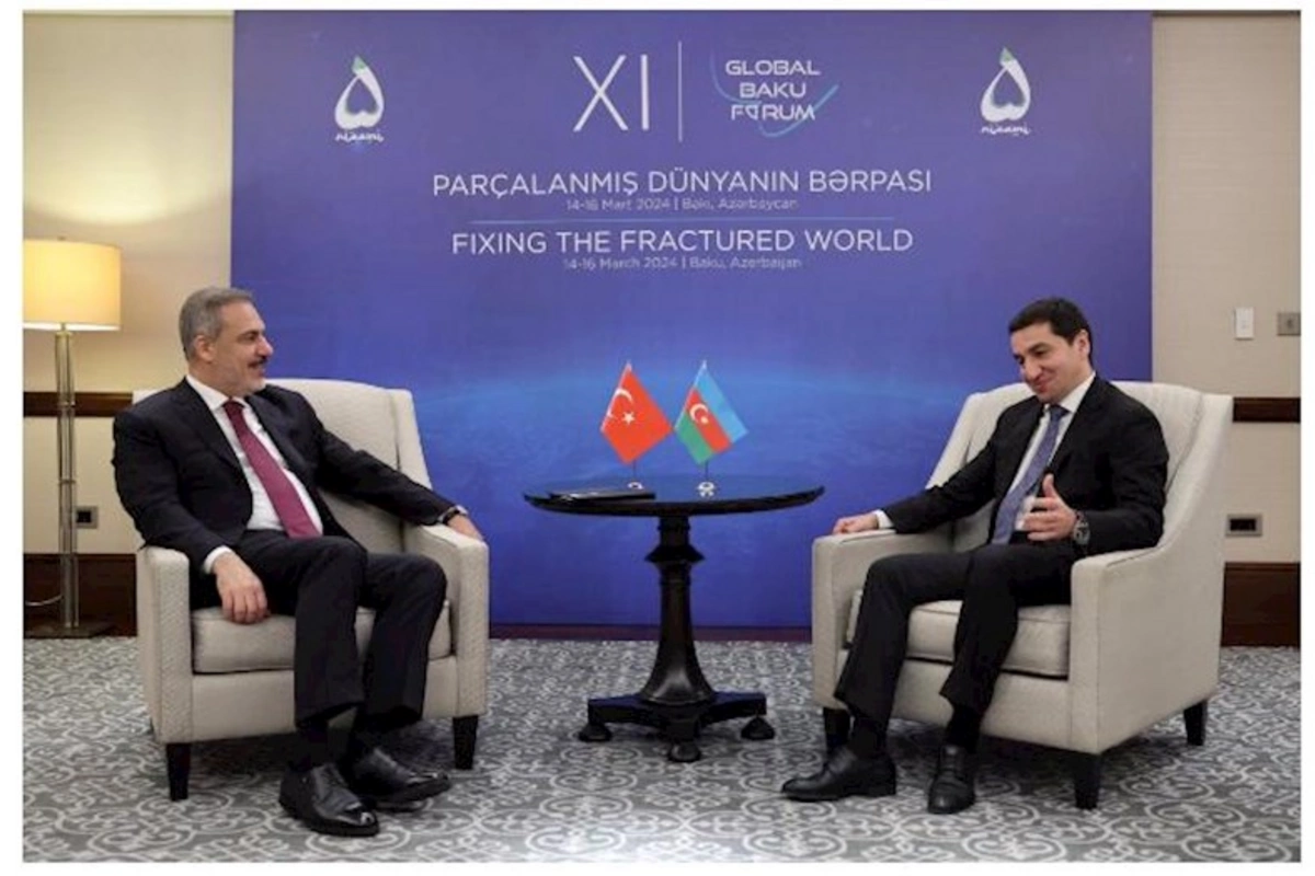 Hikmət Hacıyev Hakan Fidanla görüşdü