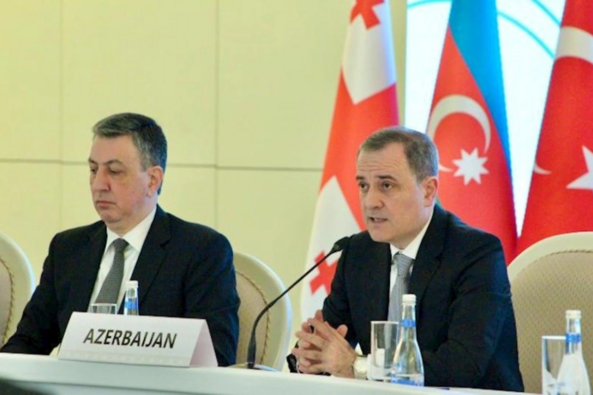 Ceyhun Bayramov üçtərəfli görüşdə müzakirə ediləcək məsələləri AÇIQLADI