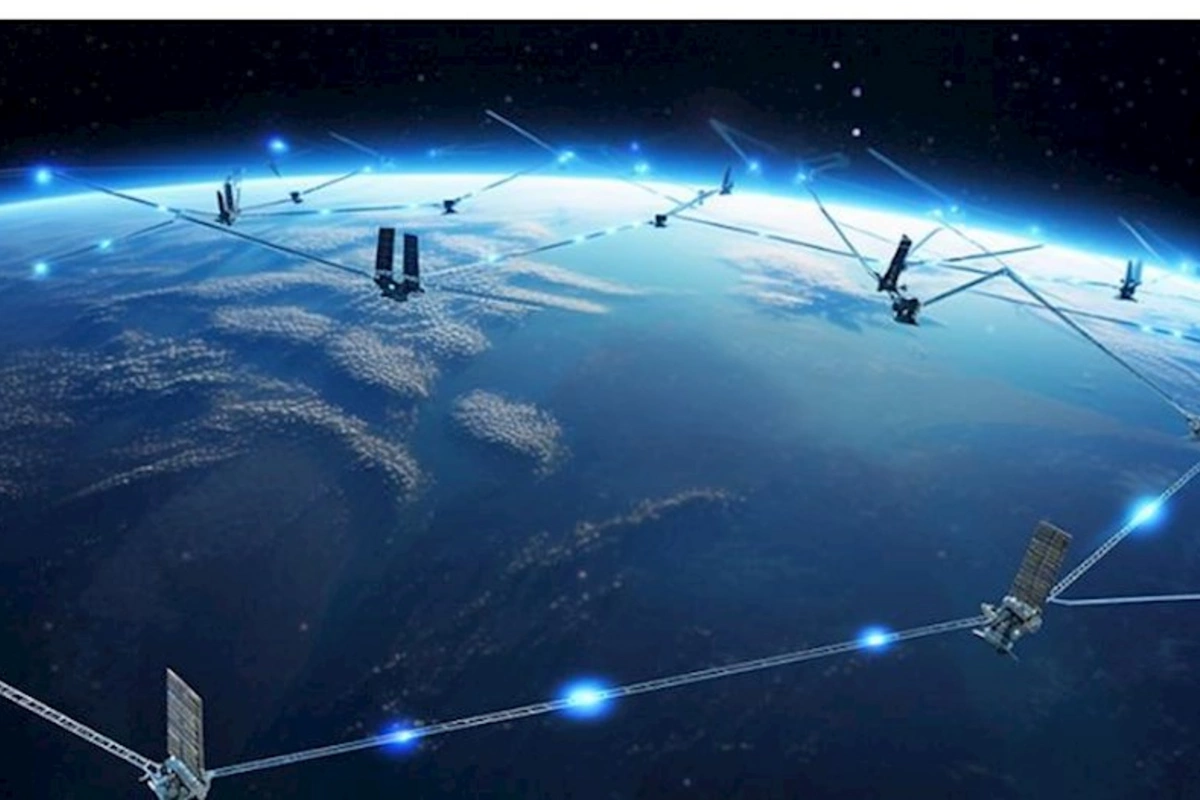 “SpaceX” ABŞ kəşfiyyatı üçün casus peyklər şəbəkəsi yaradır