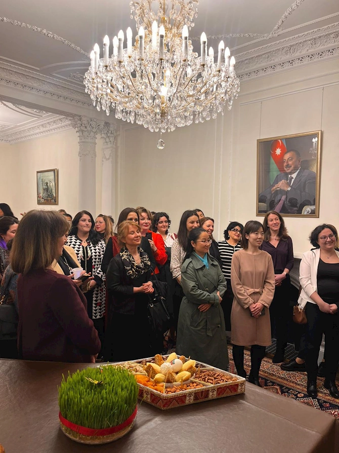 Azərbaycanın Londondakı səfirliyində xanımlar üçün Novruz şənliyi keçirilib