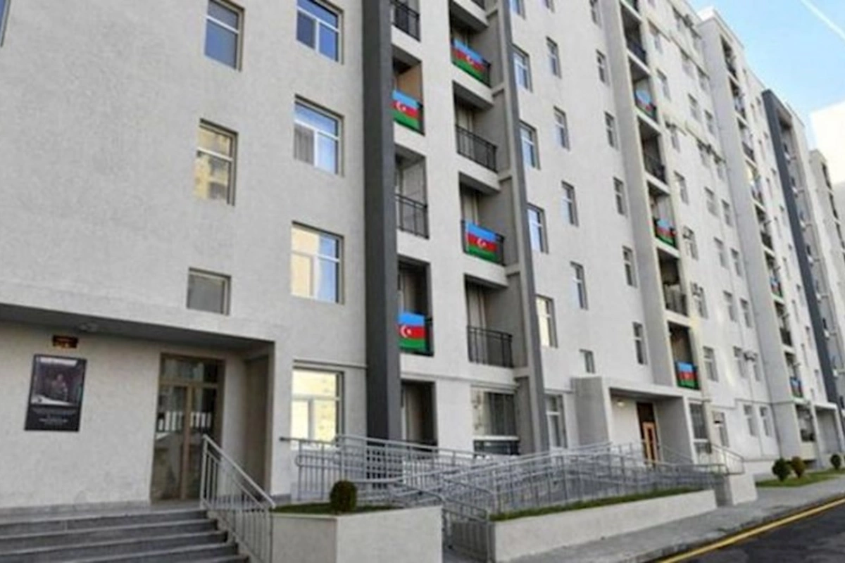 Hərbçilərə yeni mənzillər verilib