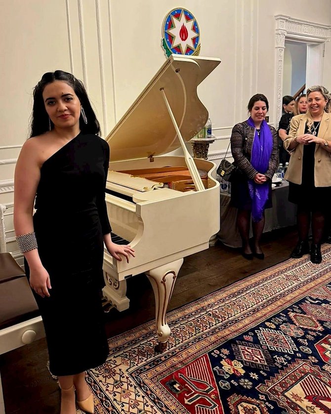 Azərbaycanın Londondakı səfirliyində xanımlar üçün Novruz şənliyi keçirilib