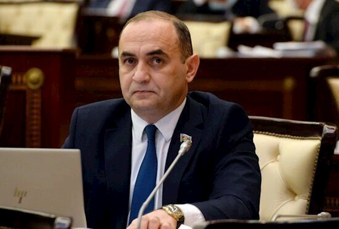 TV-lərlə bağlı məchul durum — Qərardan aparıcılar xəbərsizdir... TV-lərlə bağlı məchul durum — Qərardan aparıcılar xəbərsizdir...