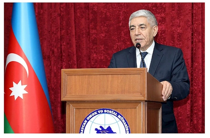 “İnformasiya müharibəsində qələbə-Müzəffər Ali Baş Komandan cənab İlham Əliyev” adlı kitabın təqdimatı — FOTOLAR “İnformasiya müharibəsində qələbə-Müzəffər Ali Baş Komandan cənab İlham Əliyev” adlı kitabın təqdimatı — FOTOLAR