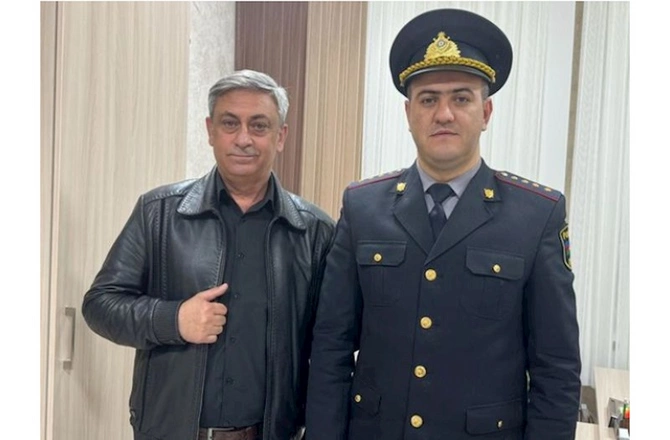 Sükan arxasında huşunu itirən xanıma yardım edən sürücü mükafatlandırıldı — VİDEO