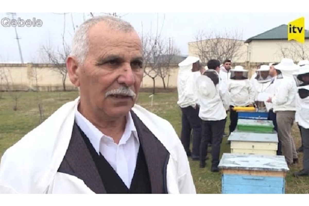 Üç övladı, səkkiz nəvəsi olan Azərbaycanın ən yaşlı tələbəsi — VİDEO