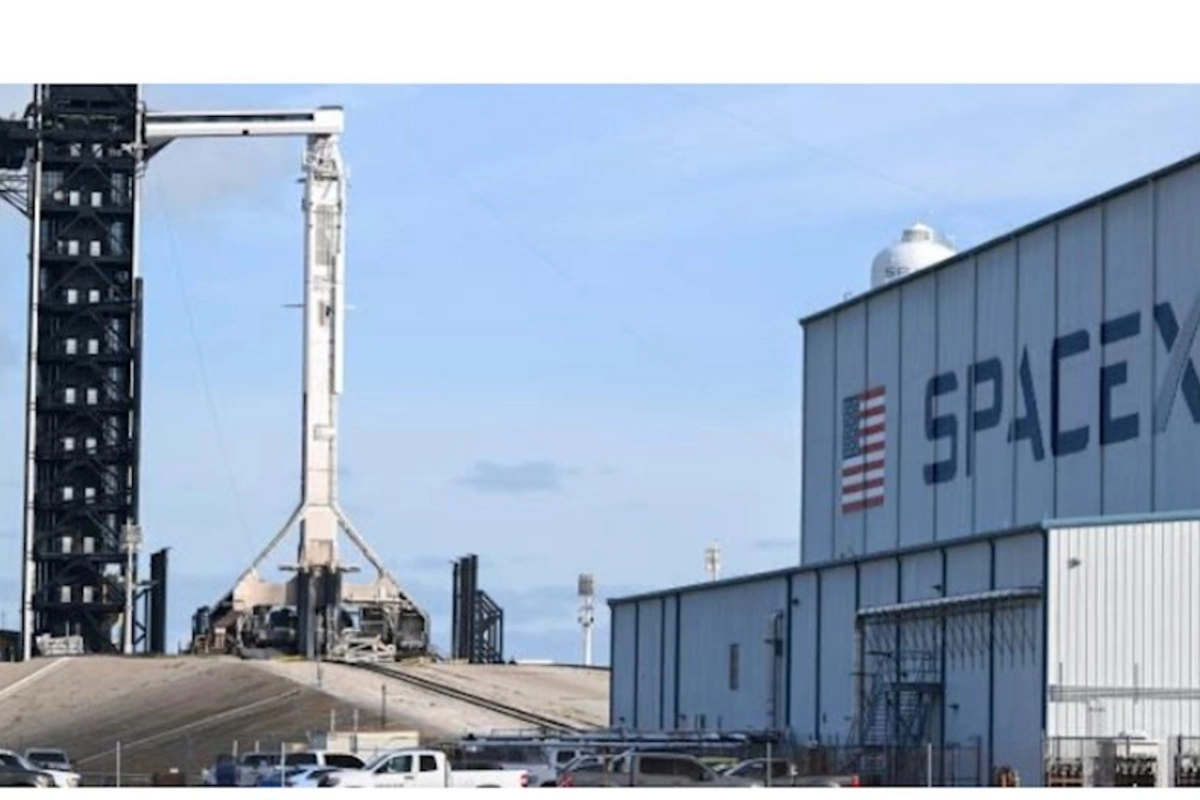 “SpaceX” kosmosa 22 Starlink peyki göndərdi