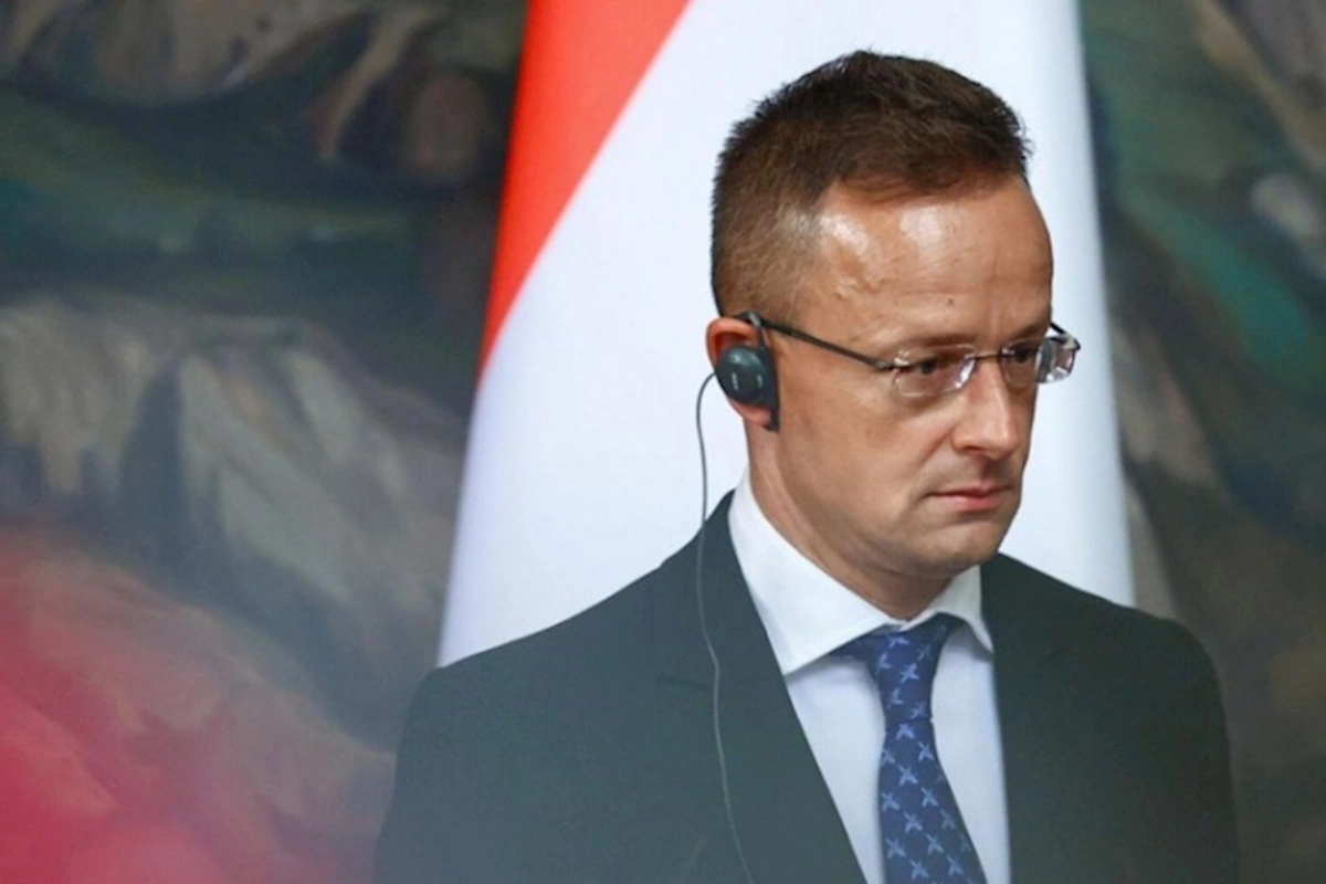 Macarıstan XİN rəhbəri: Avropa İttifaqı ölkələri Ukraynaya qoşun göndərə bilərlər