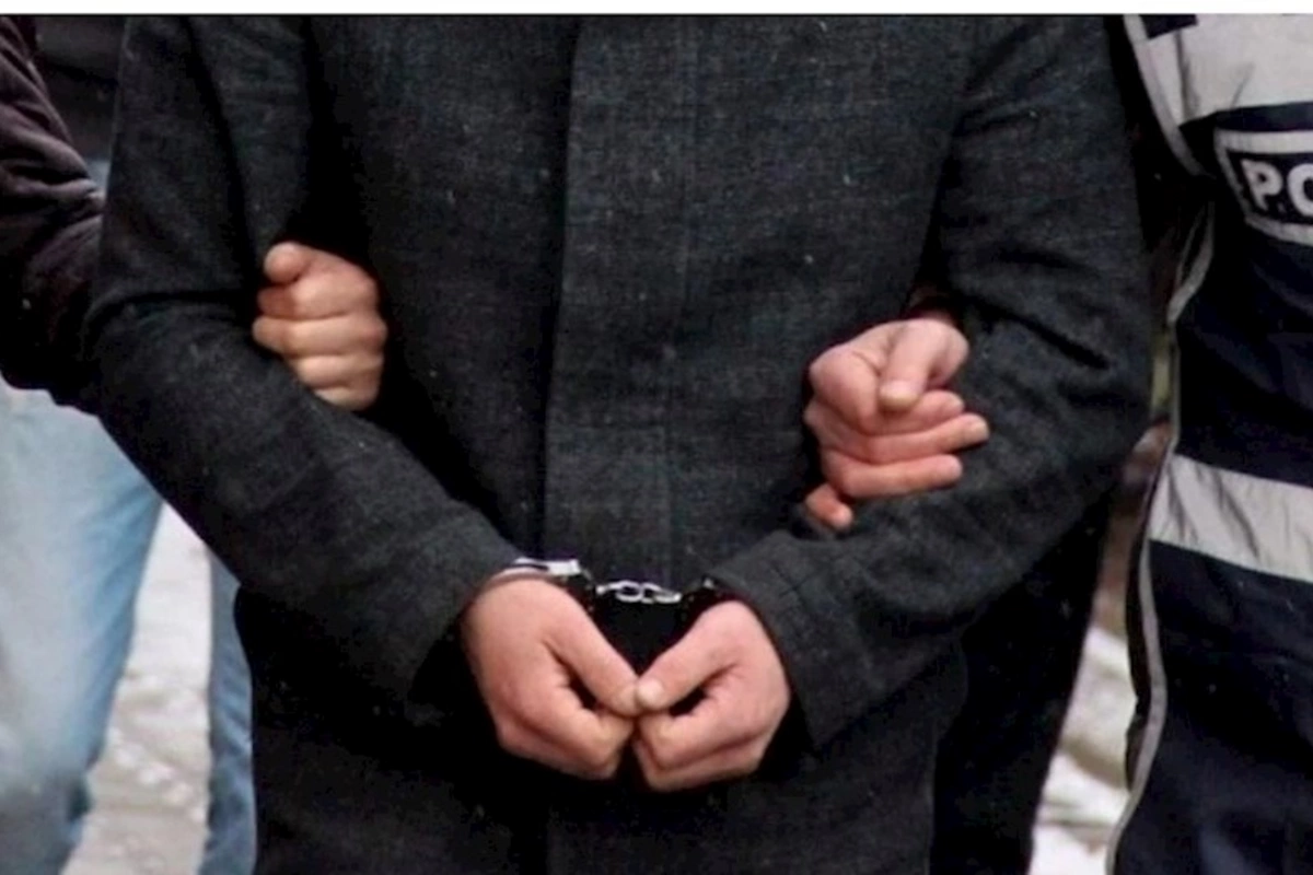Türkiyə polisi İstanbulda İŞİD-ə qarşı əməliyyat keçirib, 17 nəfər saxlanılıb