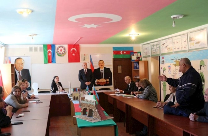 YAP Xətai rayon təşkilatının ərazi partiya təşkilatlarında görüşlər davam edir — FOTO YAP Xətai rayon təşkilatının ərazi partiya təşkilatlarında görüşlər davam edir — FOTO