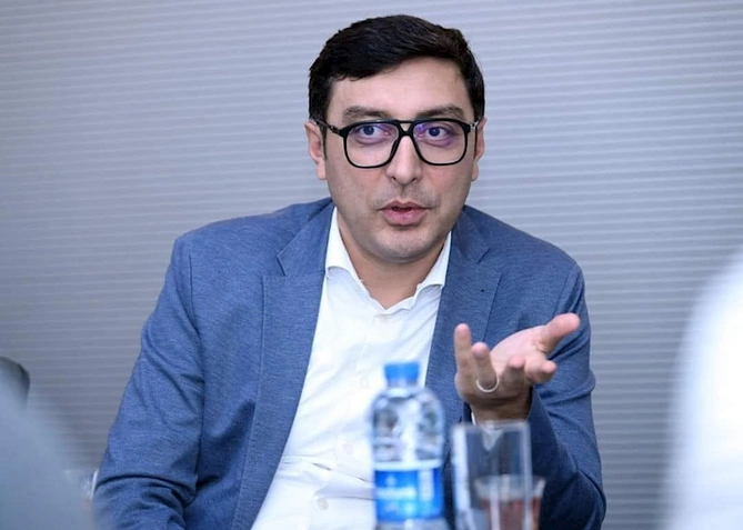 Fərid Qayıbov idman fotoqrafları ilə görüşdü