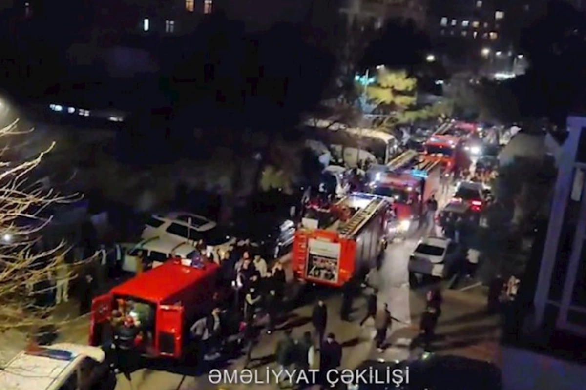 Bakıda yaşayış binasında baş verən yanğın söndürüldü