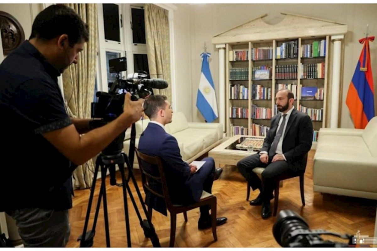Ararat Mirzoyan: Azərbaycanla sülh müqaviləsi bağlamaq mümkündür