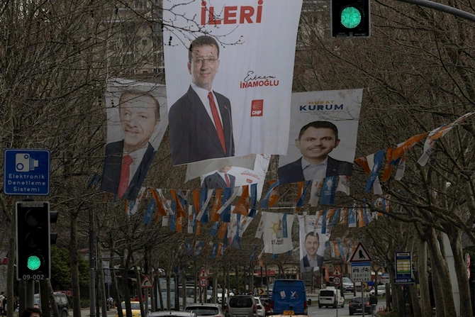Türkiyədə yerli seçkilər başlayıb