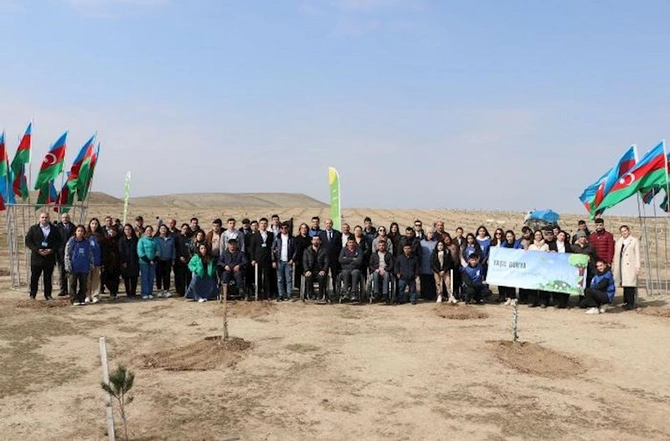 DOST İnklüziv İnkişaf və Yaradıcılıq Mərkəzi ETSN-nin ağacəkmə aksiyasına qoşuldu — FOTOLAR