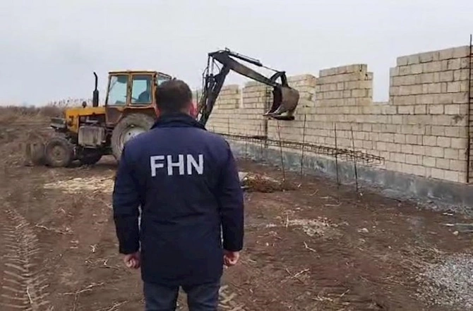 İmişlidə qanunsuz tikili söküldü — FOTO