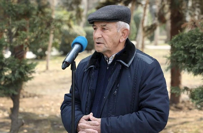Nur şəhərinin sahibkarlarını Açıq mikrofona gətirən səbəblər — FOTO Nur şəhərinin sahibkarlarını Açıq mikrofona gətirən səbəblər — FOTO