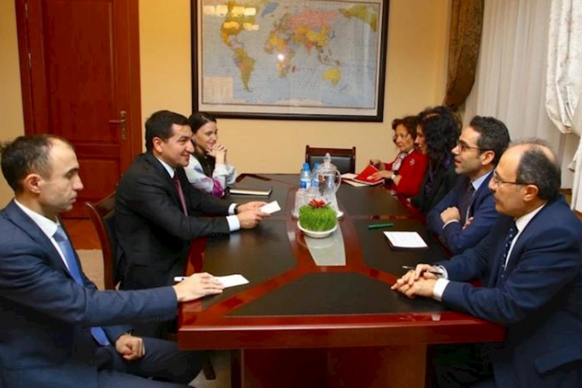 Hikmət Hacıyev Türkiyənin XİN başçısının müavini ilə regional məsələləri müzakirə edib