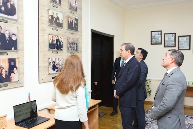 Niyazi Bayramov növbəti dəfə vətəndaşlarla görüşdü Niyazi Bayramov növbəti dəfə vətəndaşlarla görüşdü