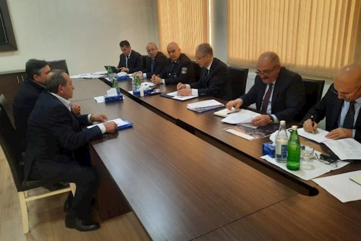 Ekologiya və təbii sərvətlər naziri Siyəzəndə vətəndaşları qəbul edib