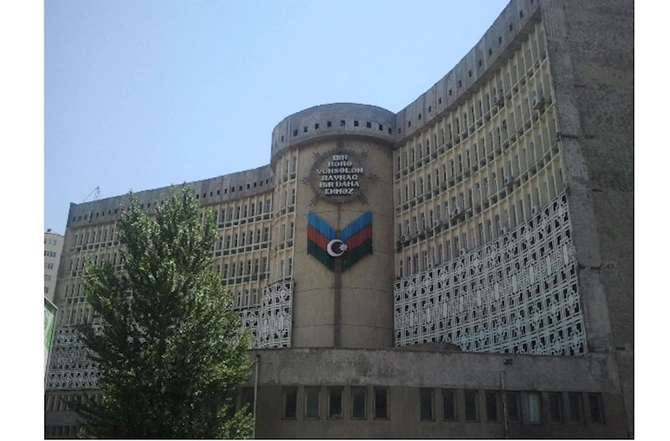 20 yanvarda Rəsulzadənin sözləri olan lövhə sökülüb? — FOTO