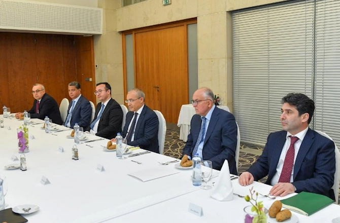 Azərbaycanla Serbiya arasında əlaqələr müzakirə edildi Azərbaycanla Serbiya arasında əlaqələr müzakirə edildi